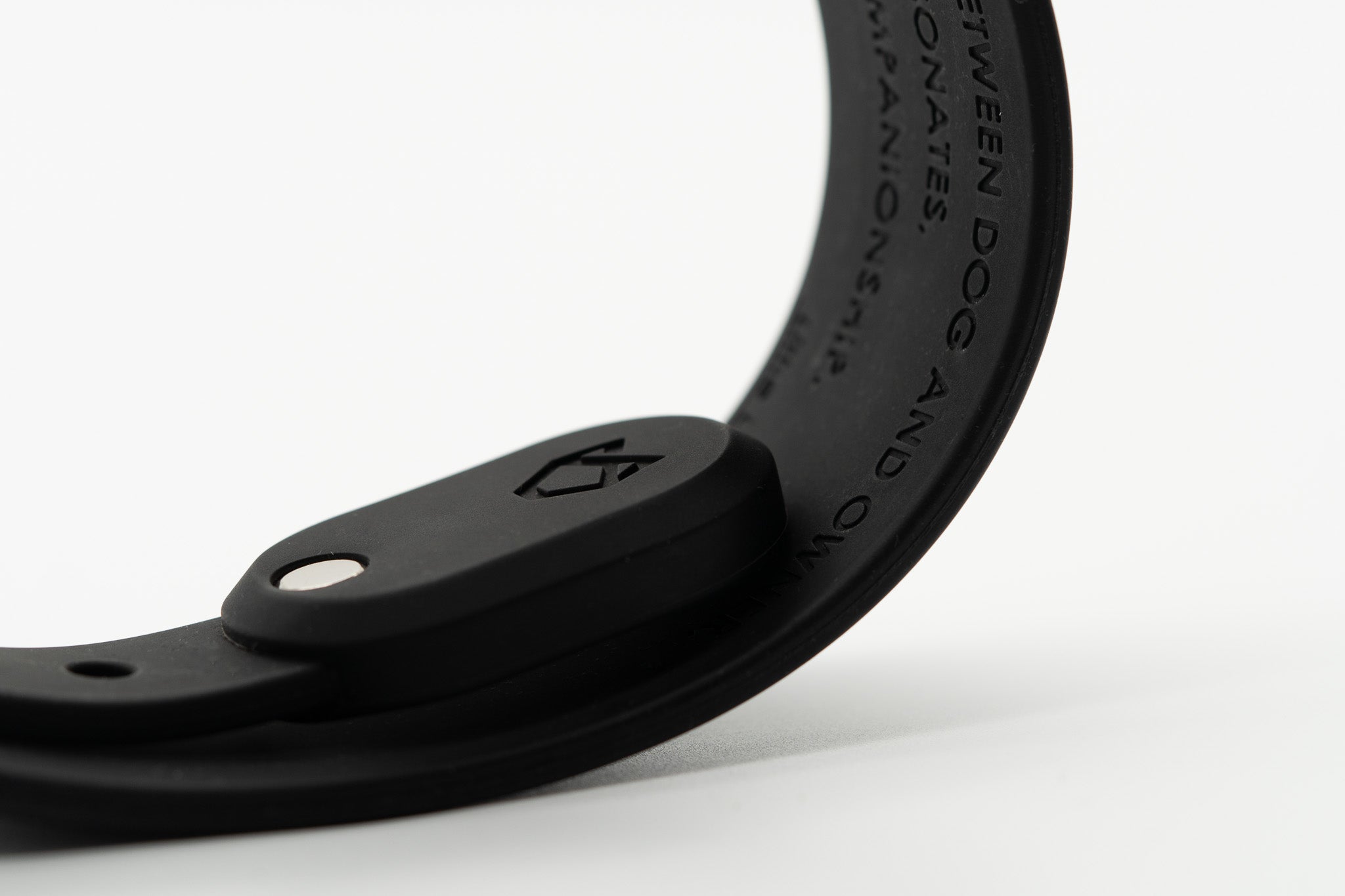 Detailed view of the Little Lupo AirTag Holder on a dog collar, emphasizing the precise fit and the premium LFGB silicone material.